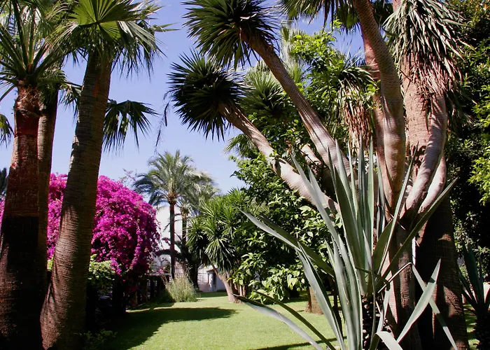 Habitaciones BajondilloAparthotel